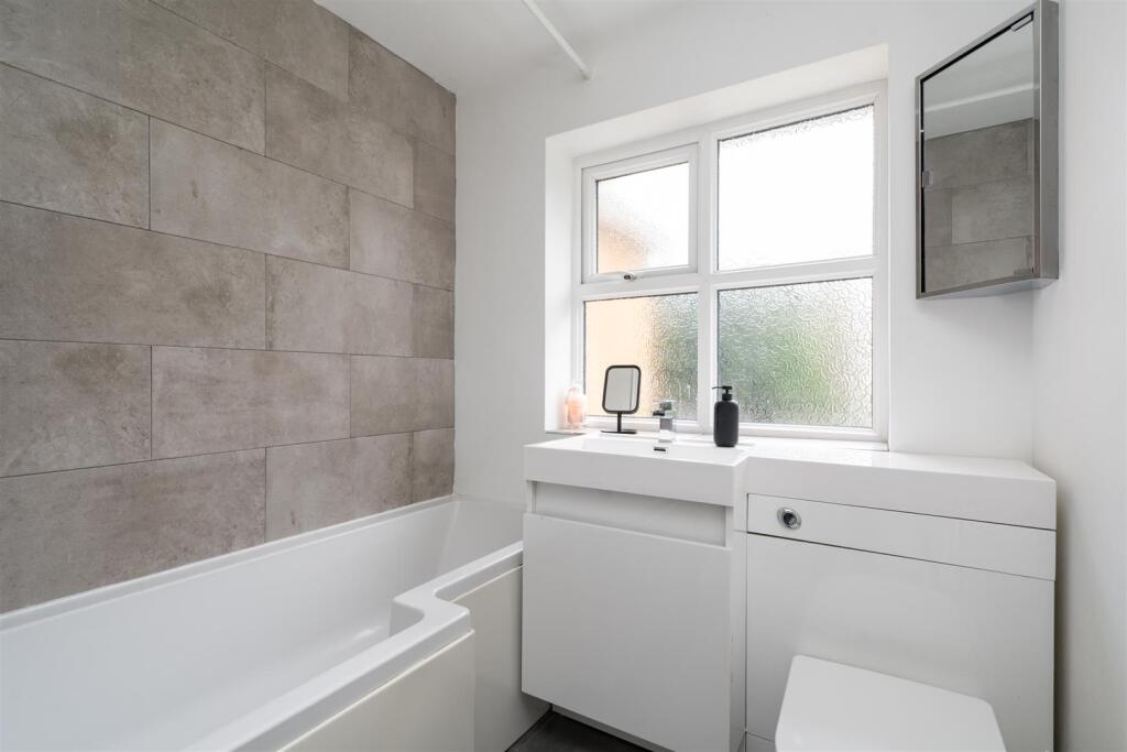 Additional image 13 of Ullenhall Road, Knowle