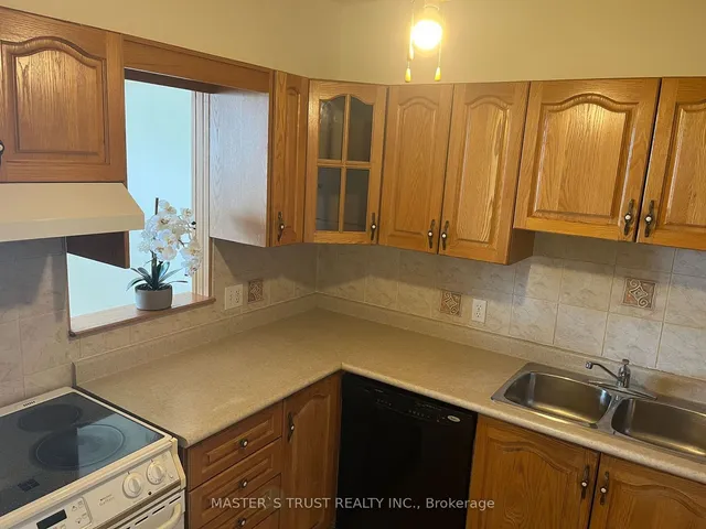 Additional image 9 of 2550 Pharmacy Ave Unit 1410