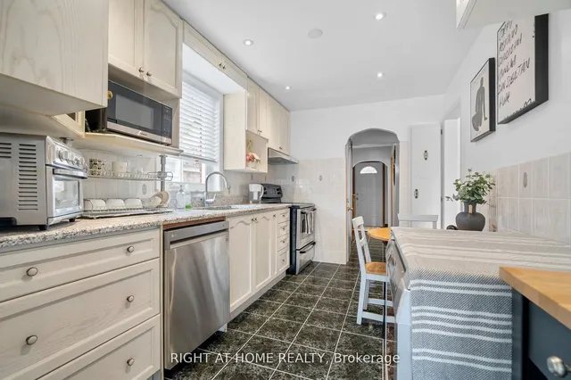 Additional image 15 of 111 Dynevor Rd