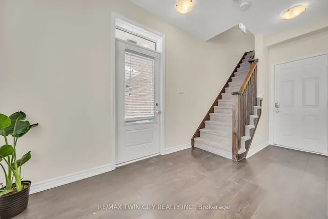Additional image 7 of 563 Goldenrod Lane