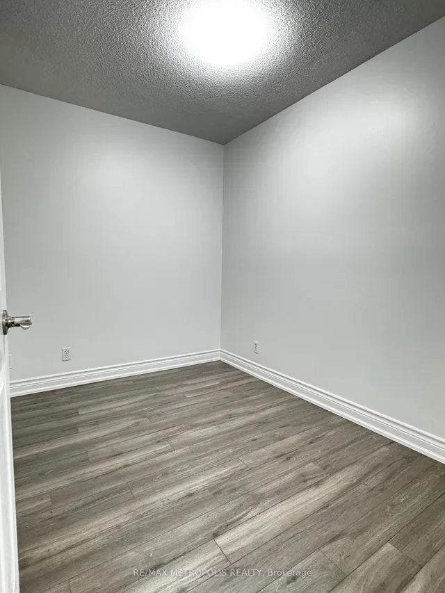 Additional image 18 of 18 Lee Centre Dr Unit 1613