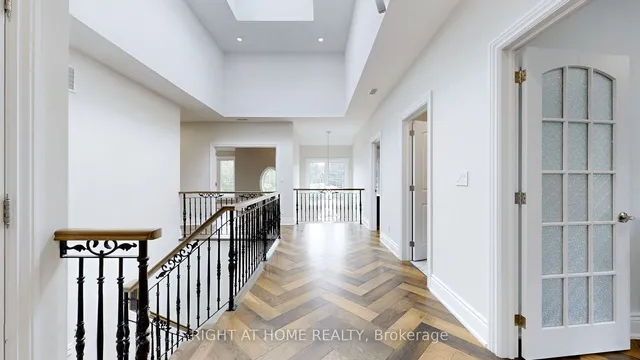 Additional image 20 of 10 Avery Ave