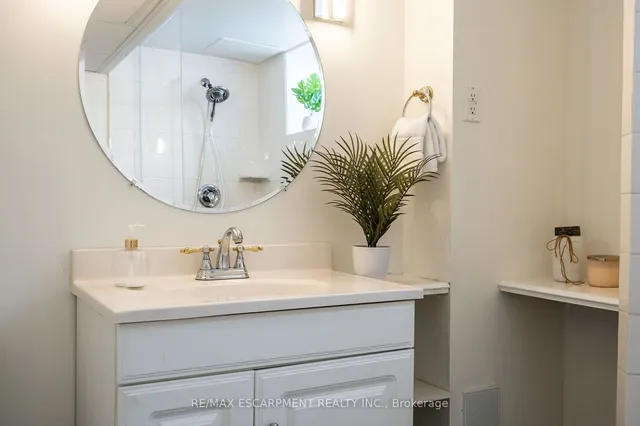 Additional image 37 of 5286 Woodhaven Dr