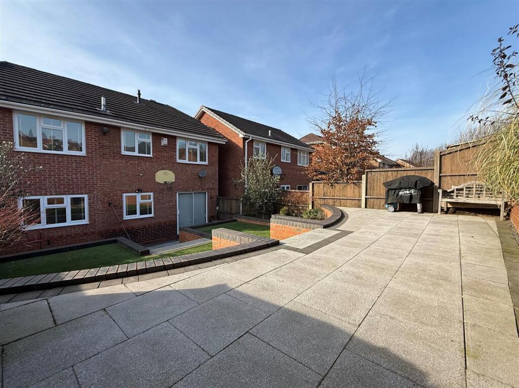 Additional image 18 of The Mount, Cradley Heath