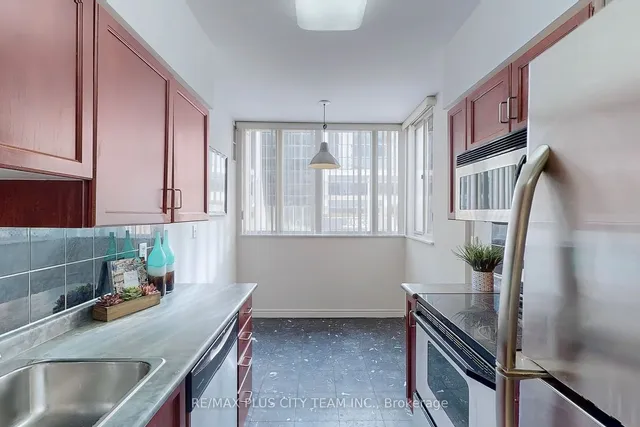 Additional image 16 of 43 Eglinton Ave Unit 205