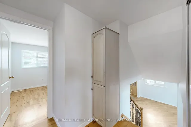 Additional image 20 of 7 Geneva Cres