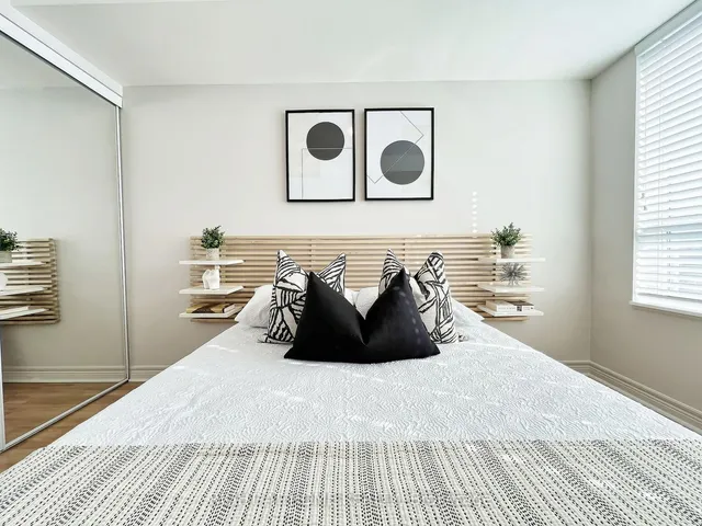 Additional image 19 of 212 Eglinton Ave Unit 502