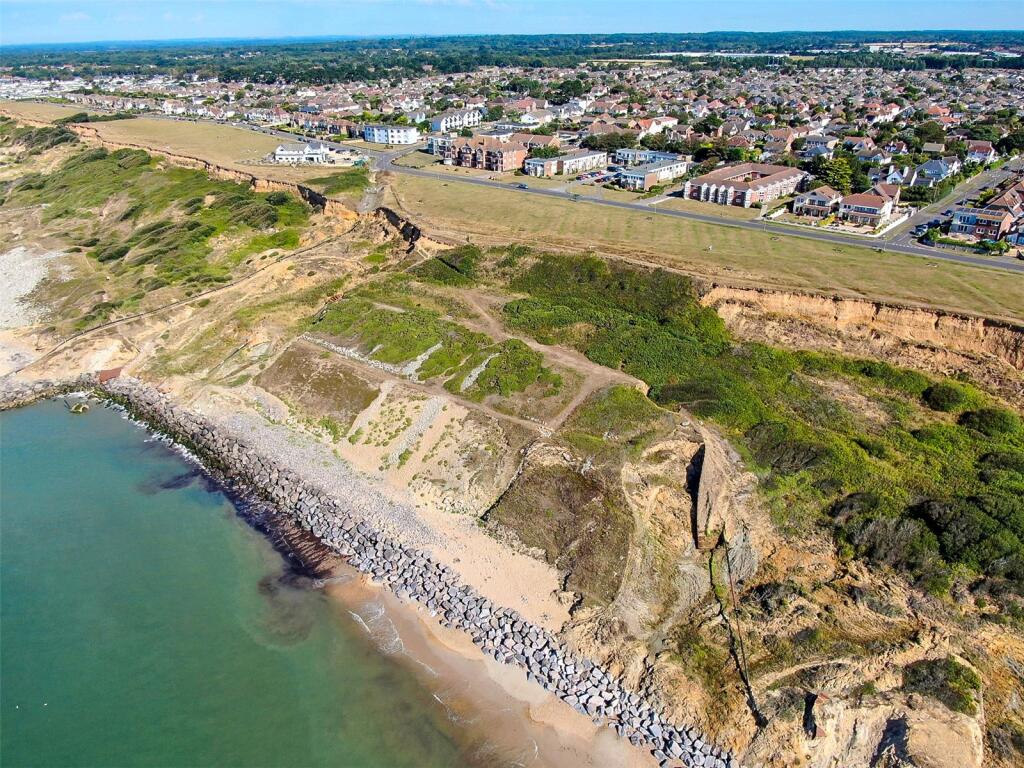 Additional image 12 of Carlton Avenue, Barton on Sea, New Milton, Hampshire, BH25