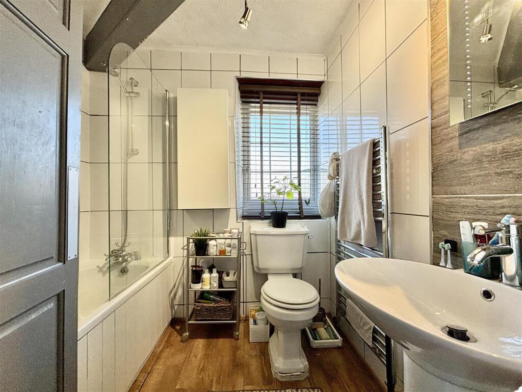 Additional image 12 of 9, Chapel Row, Bradford, BD15 7DE