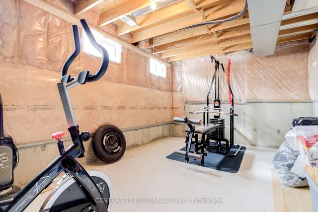 Additional image 32 of 6424 Sousa Dr