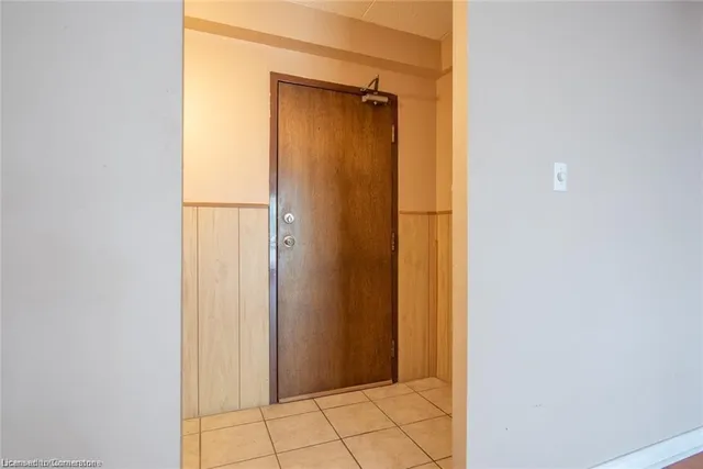 Additional image 7 of 71 Vanier Dr Unit 211