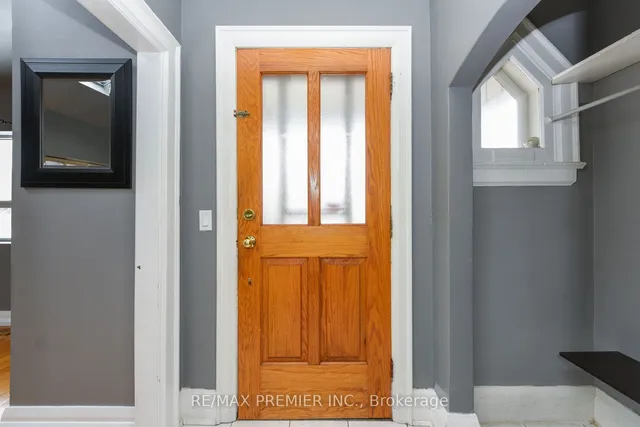 Additional image 5 of 165 Lambton Ave