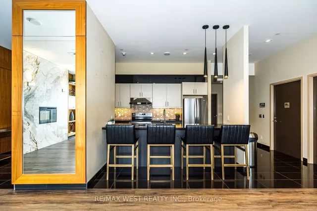 Additional image 35 of 15 Zorra St Unit 605