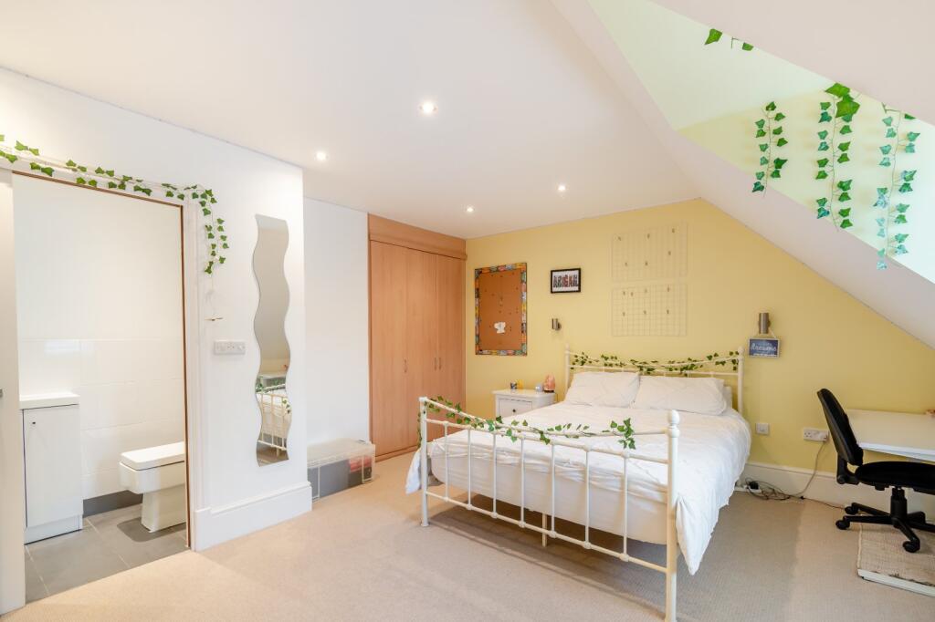 Additional image 8 of Farm Crescent, Napsbury Park, St. Albans, Hertfordshire