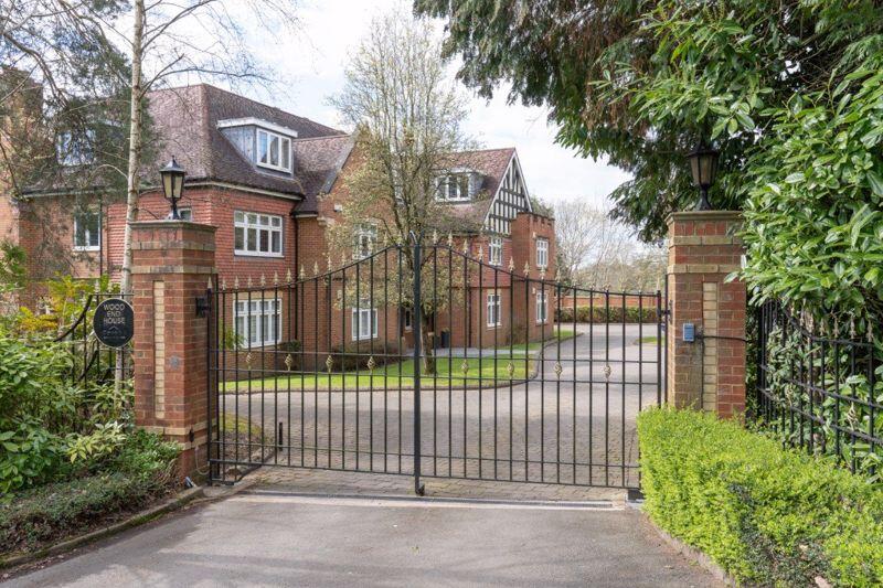 Additional image 16 of Wood End Drive, Birmingham