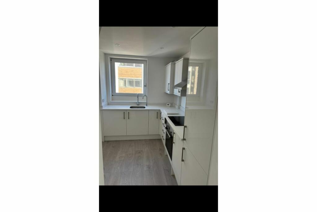 Additional image 5 of Grand Avenue, Hove, BN3