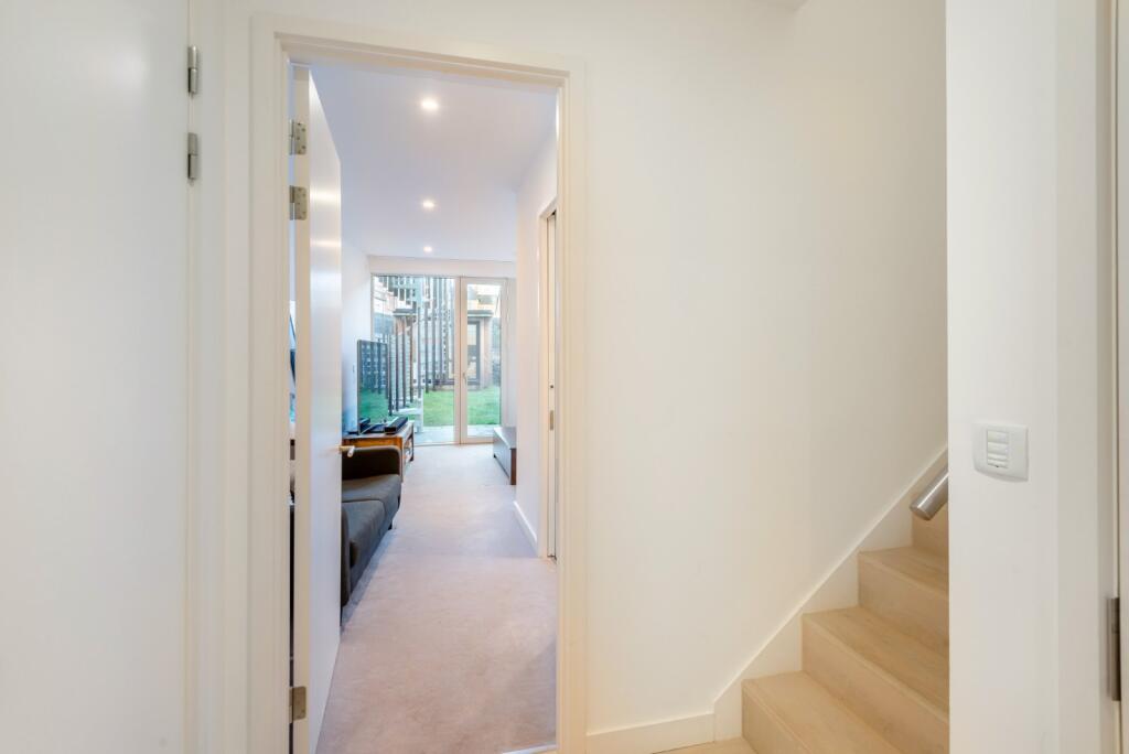 Additional image 22 of Gabriel Square, St. Albans, Hertfordshire