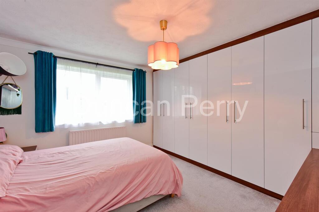 Additional image 12 of Dixons Hill Road, Welham Green