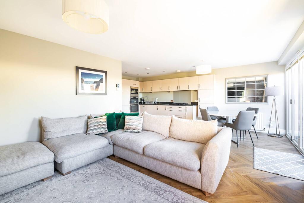 Additional image 25 of 19 Burnland View, Elrick, AB32 6AG