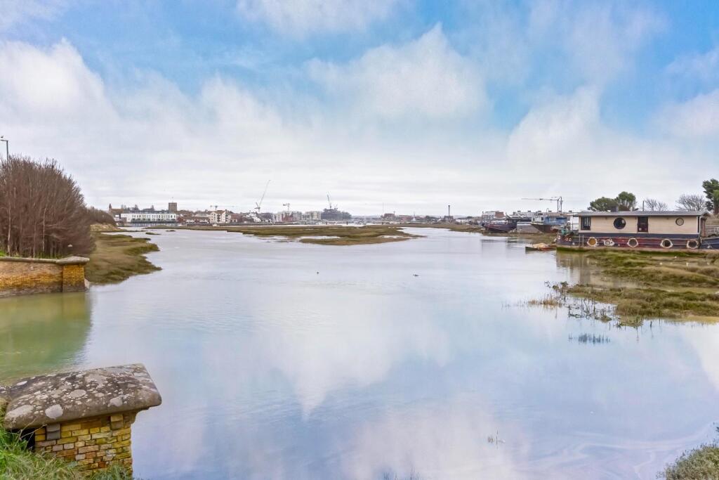 Additional image 36 of Ormonde Way, Shoreham-By-Sea