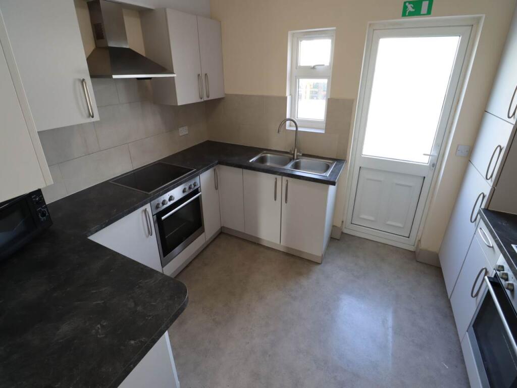 Additional image 9 of Harpsfield Broadway, Hatfield, Hertfordshire