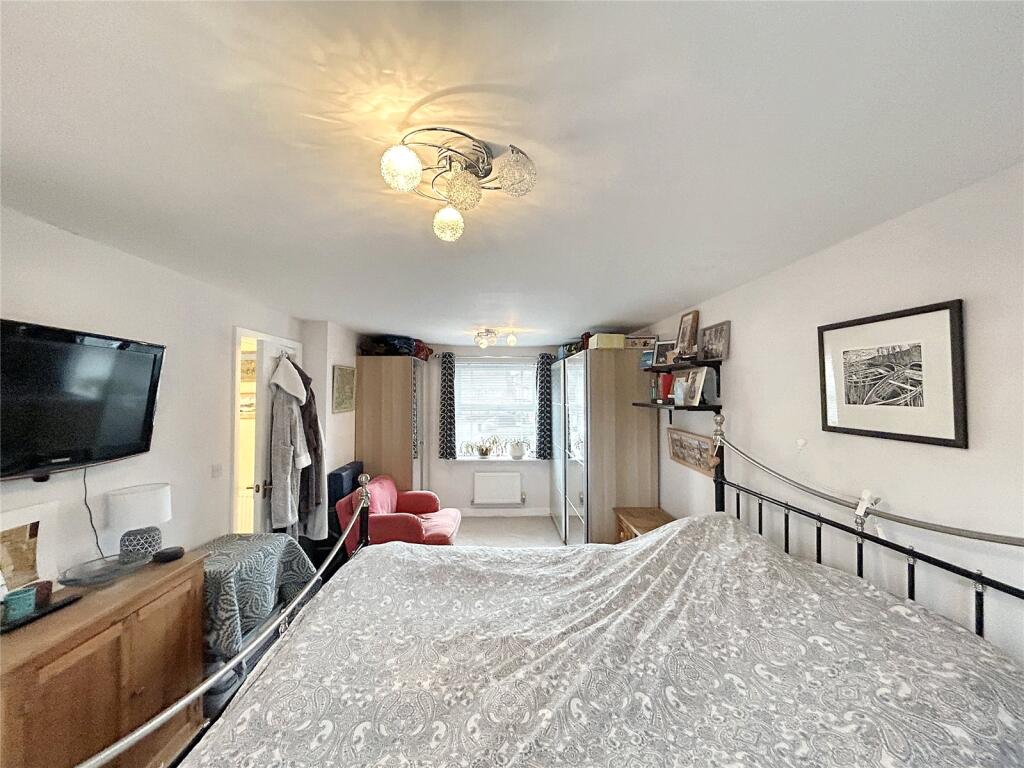 Additional image 24 of Swaledale Road, Warminster