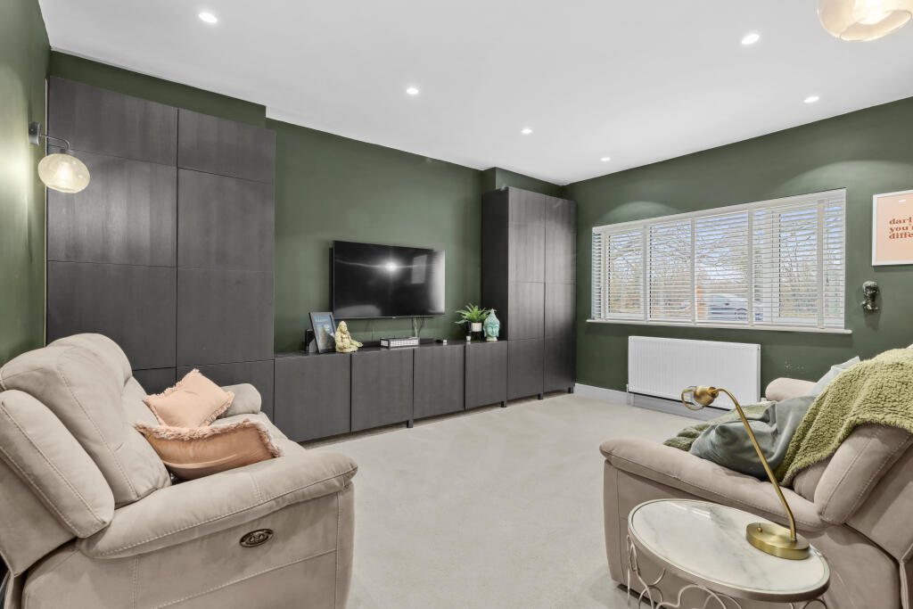 Additional image 9 of Swingate Cross, BN27