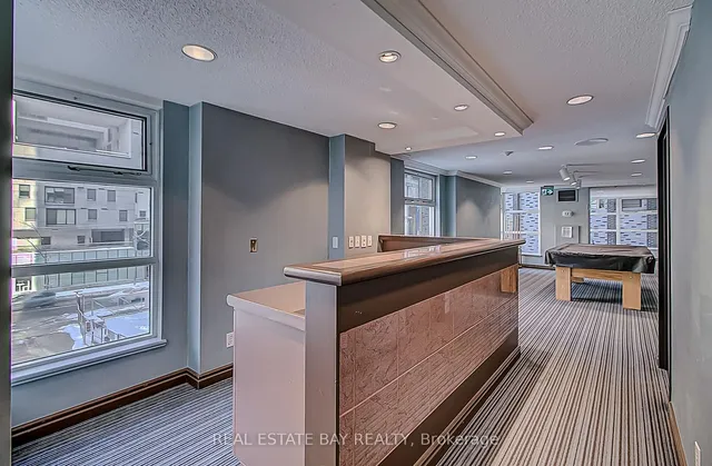 Additional image 32 of 50 Lombard St Unit 1004
