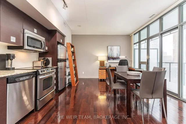 Additional image 6 of 33 Charles St Unit 1411