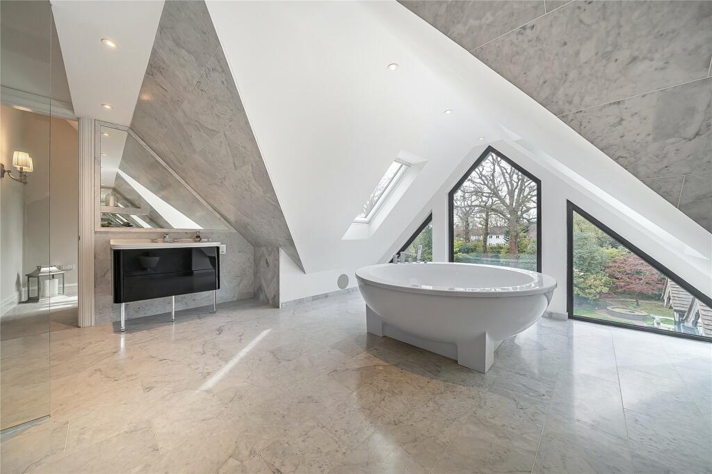 Additional image 23 of Park Avenue, Farnborough Park, Orpington