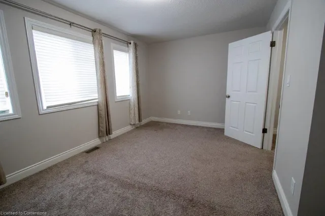 Additional image 9 of 38 Howe Dr Unit 3A