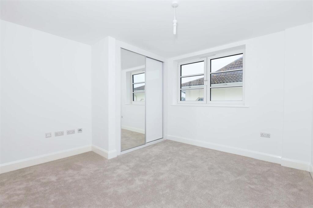 Additional image 11 of West Parade, Worthing, BN11 5EF