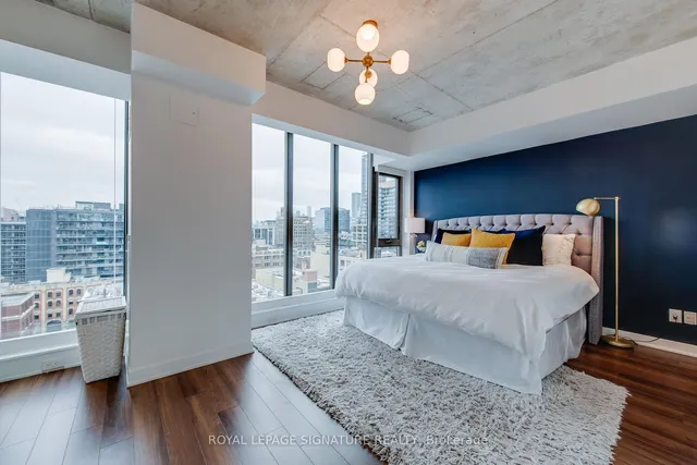 Additional image 18 of 400 Wellington St Unit PH1106