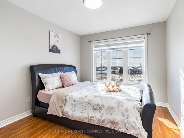 Additional image 32 of 3 October Pl