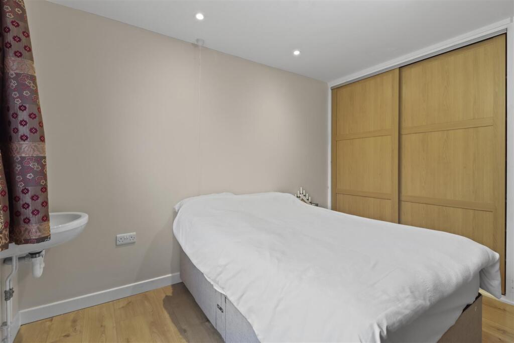 Additional image 20 of Hawthylands Crescent, Hailsham