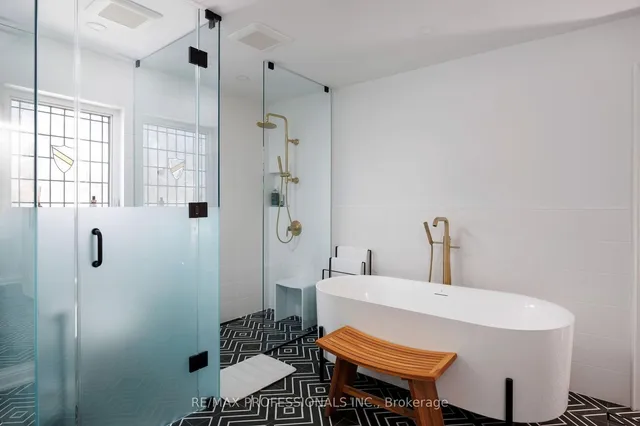 Additional image 22 of 80 Haliburton Ave