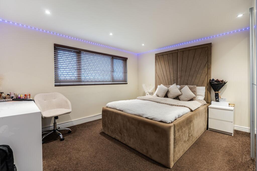 Additional image 19 of Birch Lane, Bradford, BD5