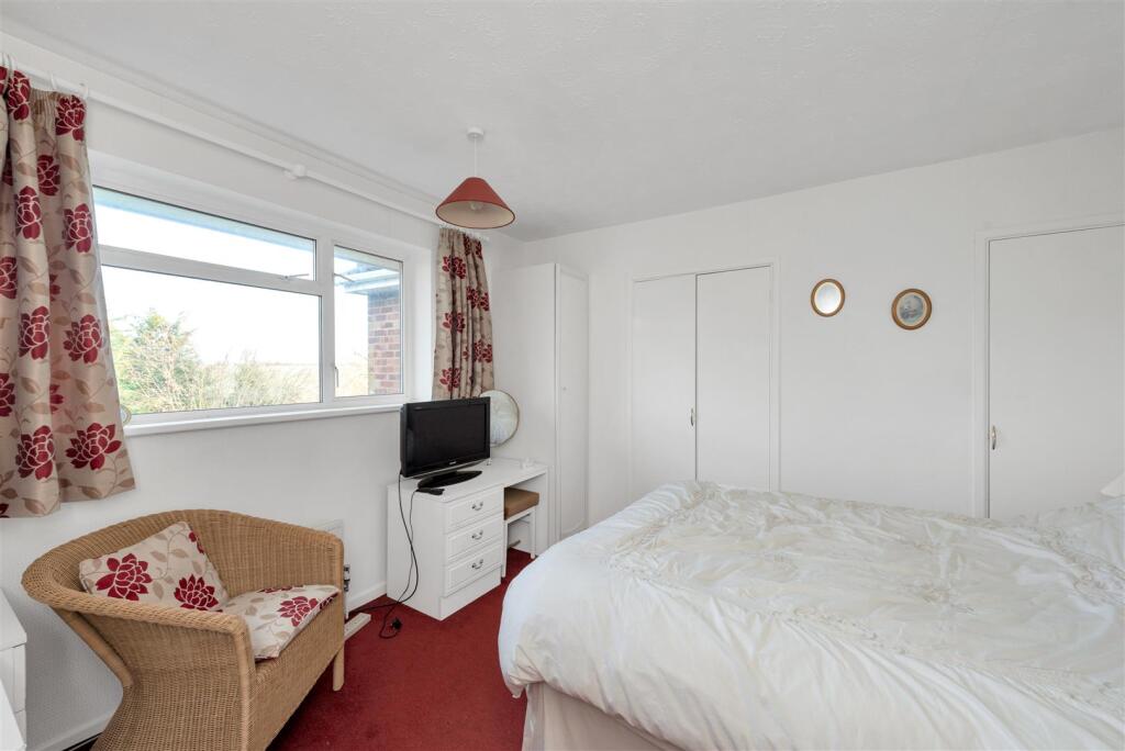 Additional image 8 of Shepherds Way, Harpenden