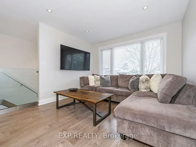 Additional image 19 of 3496 Caplan Cres
