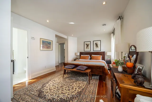 Additional image 22 of 41 Rosedale Heights Dr