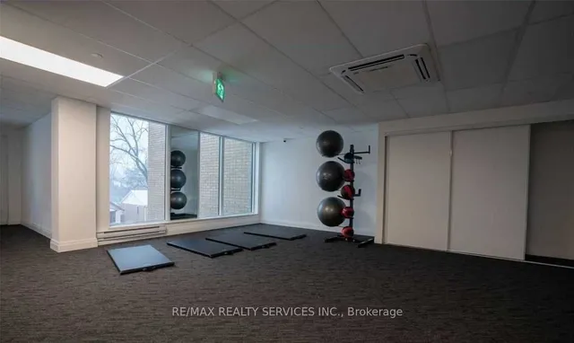 Additional image 6 of 1 Falaise Rd Unit 408