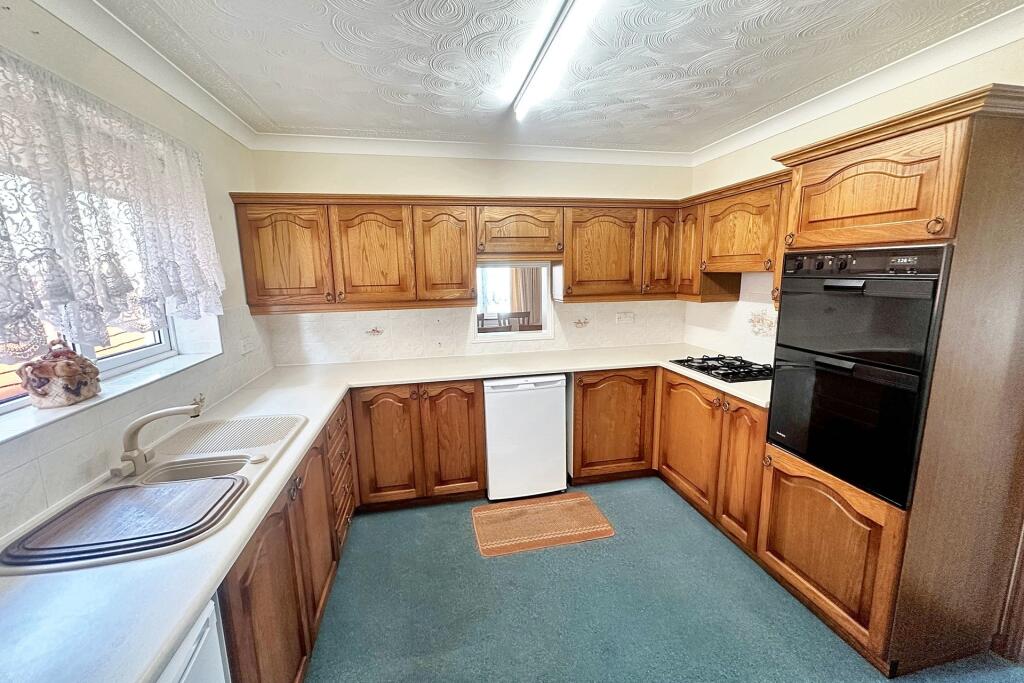 Additional image 4 of Verwood