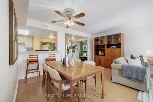 Additional image 7 of 20 Guildwood Pkwy Unit 910