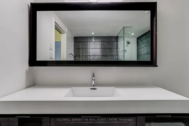 Additional image 11 of 99 Harbour Sq Unit 706