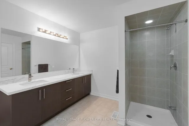 Additional image 28 of 28 DRUMMONDVILLE Dr