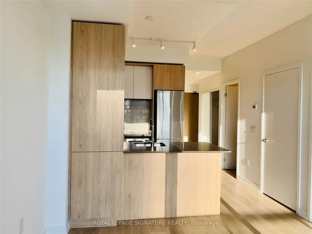 Additional image 2 of 225 Sumach St Unit 906