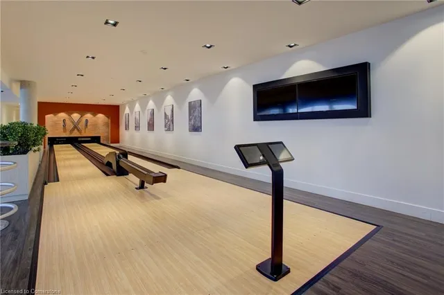 Additional image 33 of 5 Wellington St Unit 1505