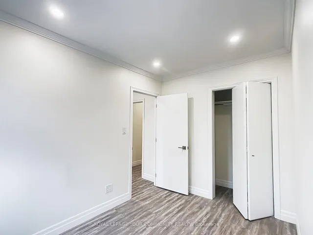 Additional image 35 of 1623 Keele St