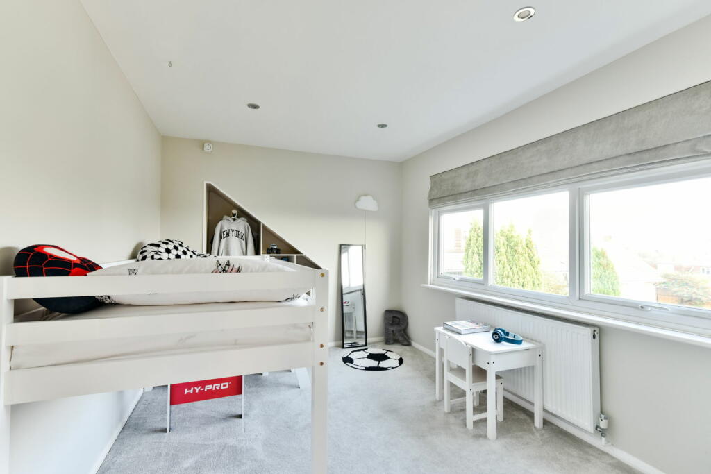 Additional image 17 of Mill Hill Close, Shoreham by Sea