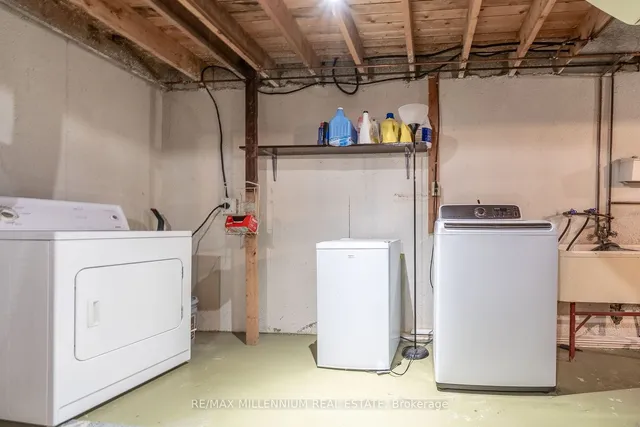 Additional image 34 of 52 Village Crt